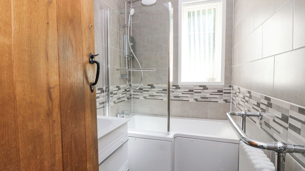 Photo of Bathroom in Glencoe