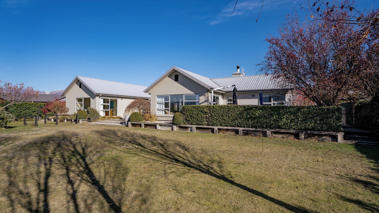 Photo of Outdoor in Albert Town