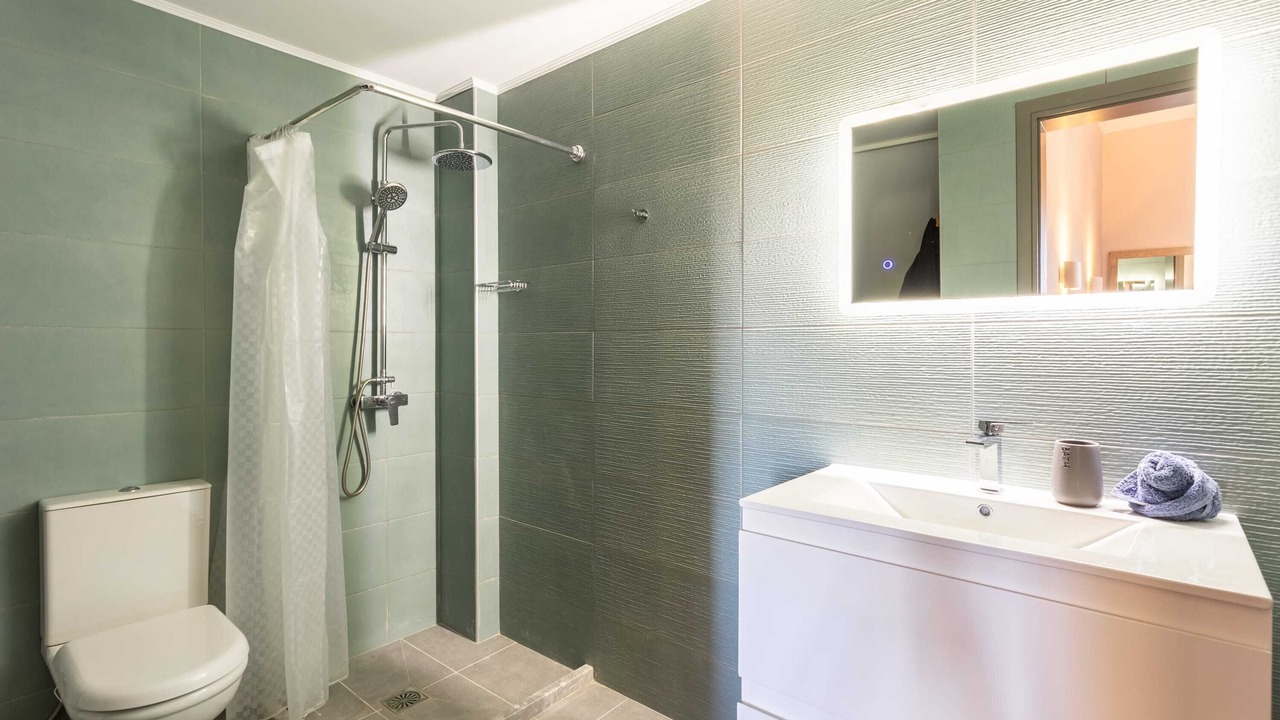 Photo of Bathroom in Lepreo