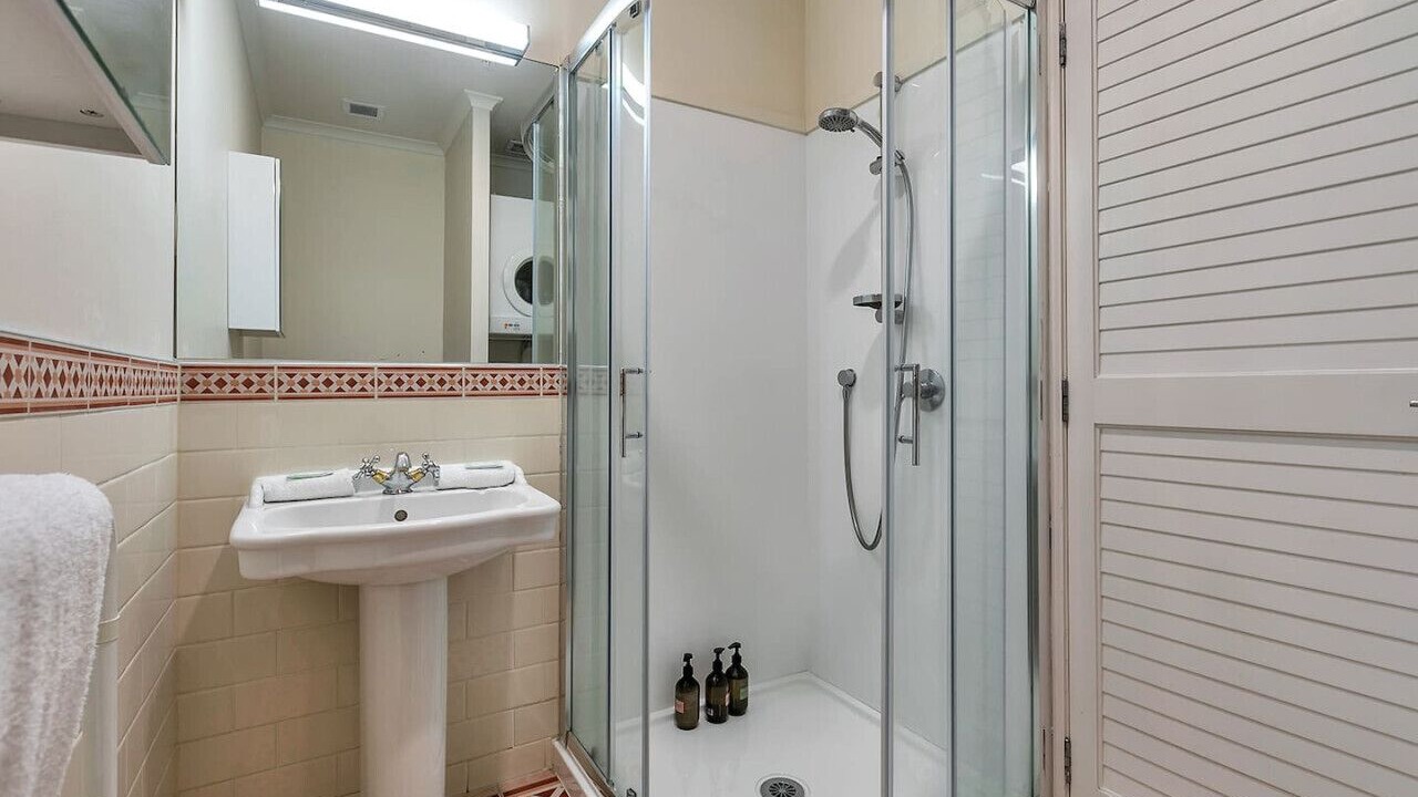 Photo of Bathroom in Auckland Central Business District