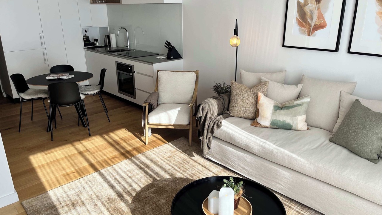 Photo of Livingroom in Albert Town