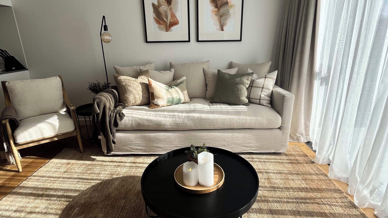 Photo of Livingroom in Albert Town