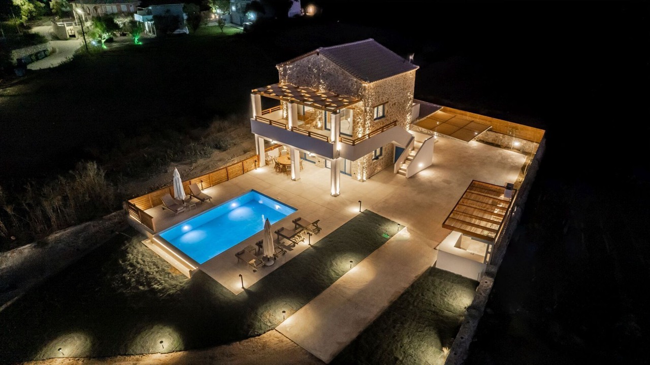 Photo of Outdoor in Alonia