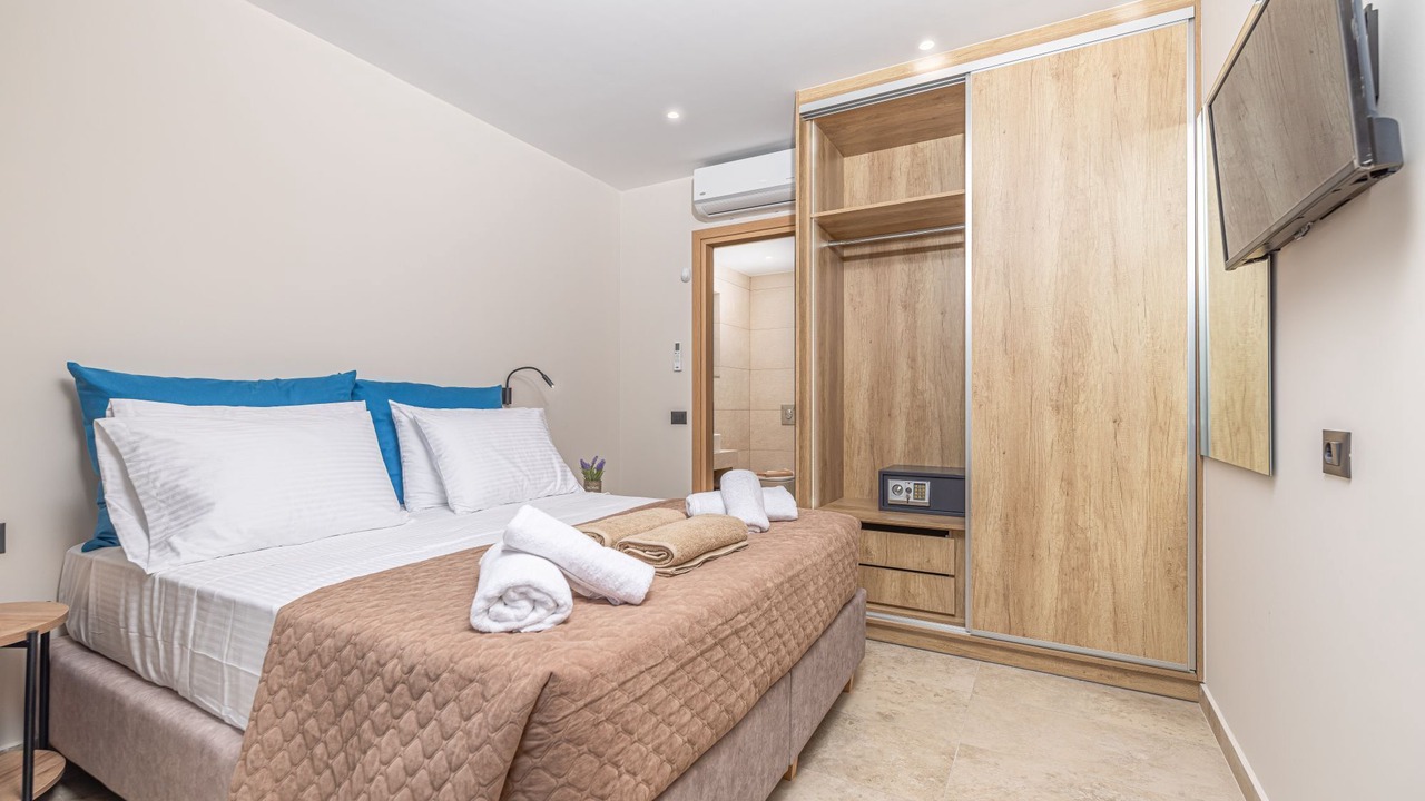 Photo of Bedroom in Alonia