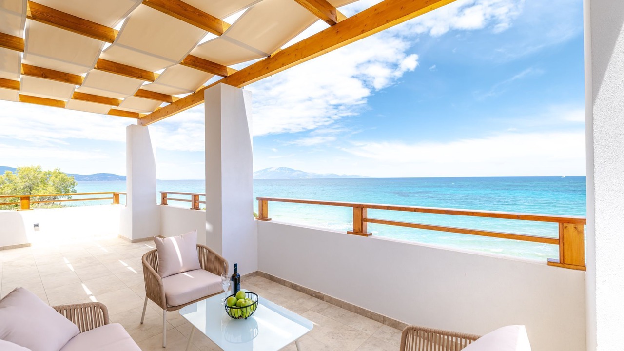 Photo of Patio Balcony in Alonia