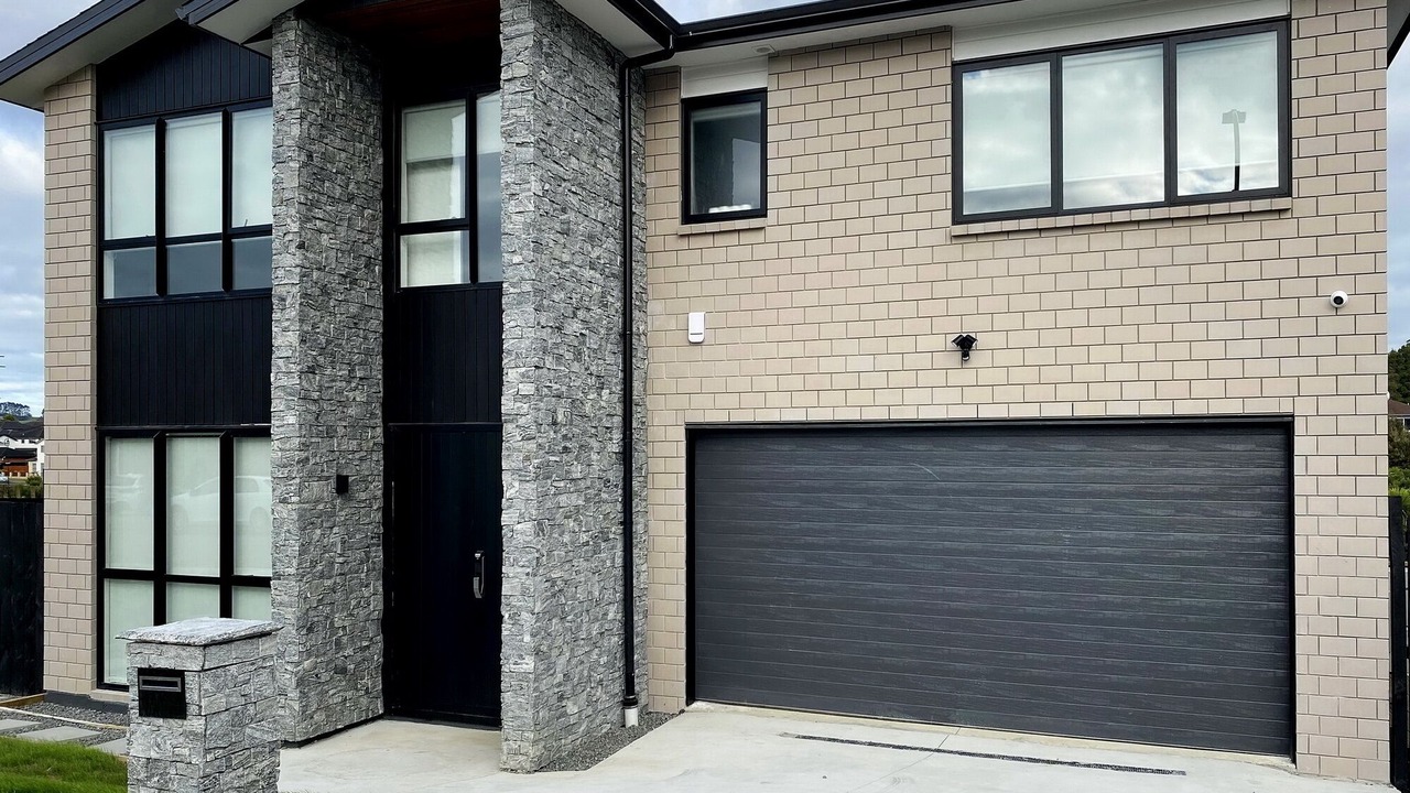 Photo of Outdoor in Flat Bush
