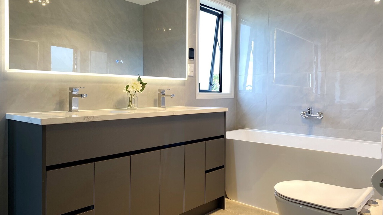 Photo of Bathroom in Flat Bush