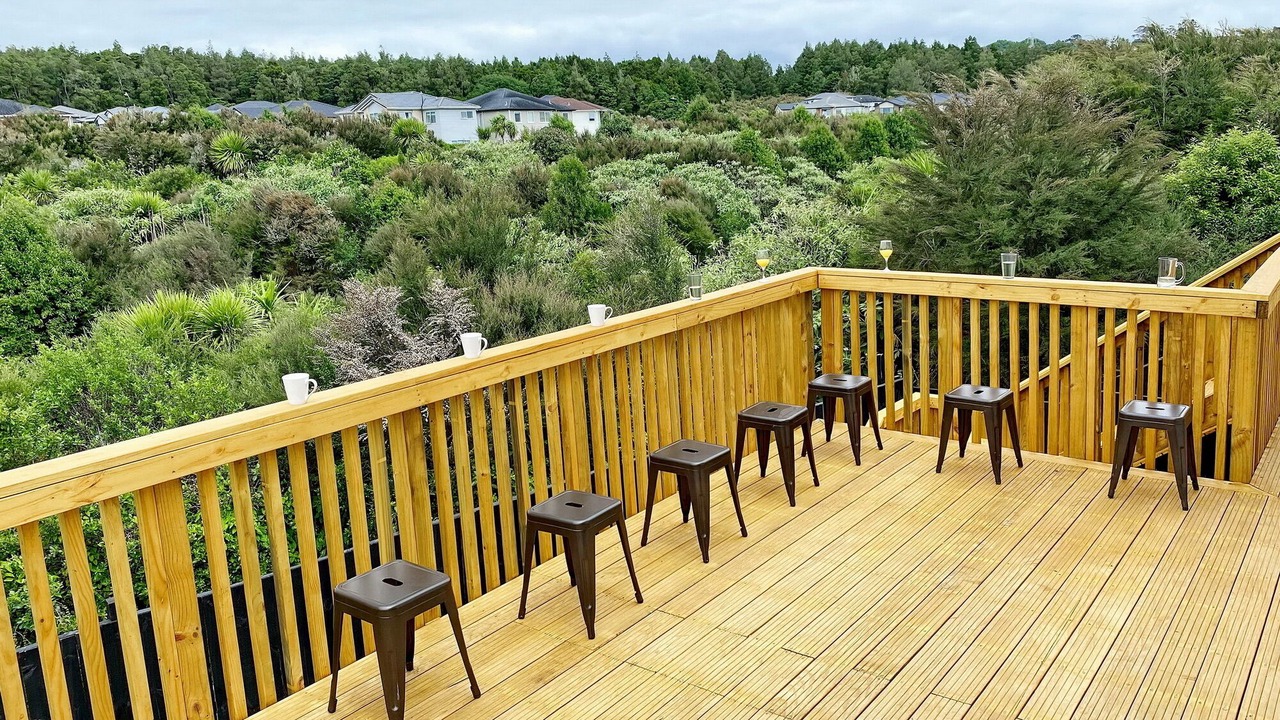 Photo of Outdoor in Flat Bush