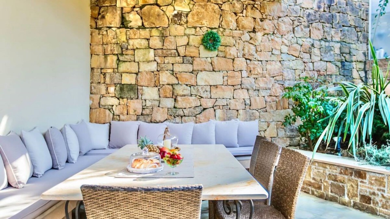 Photo of Outdoor in Sane