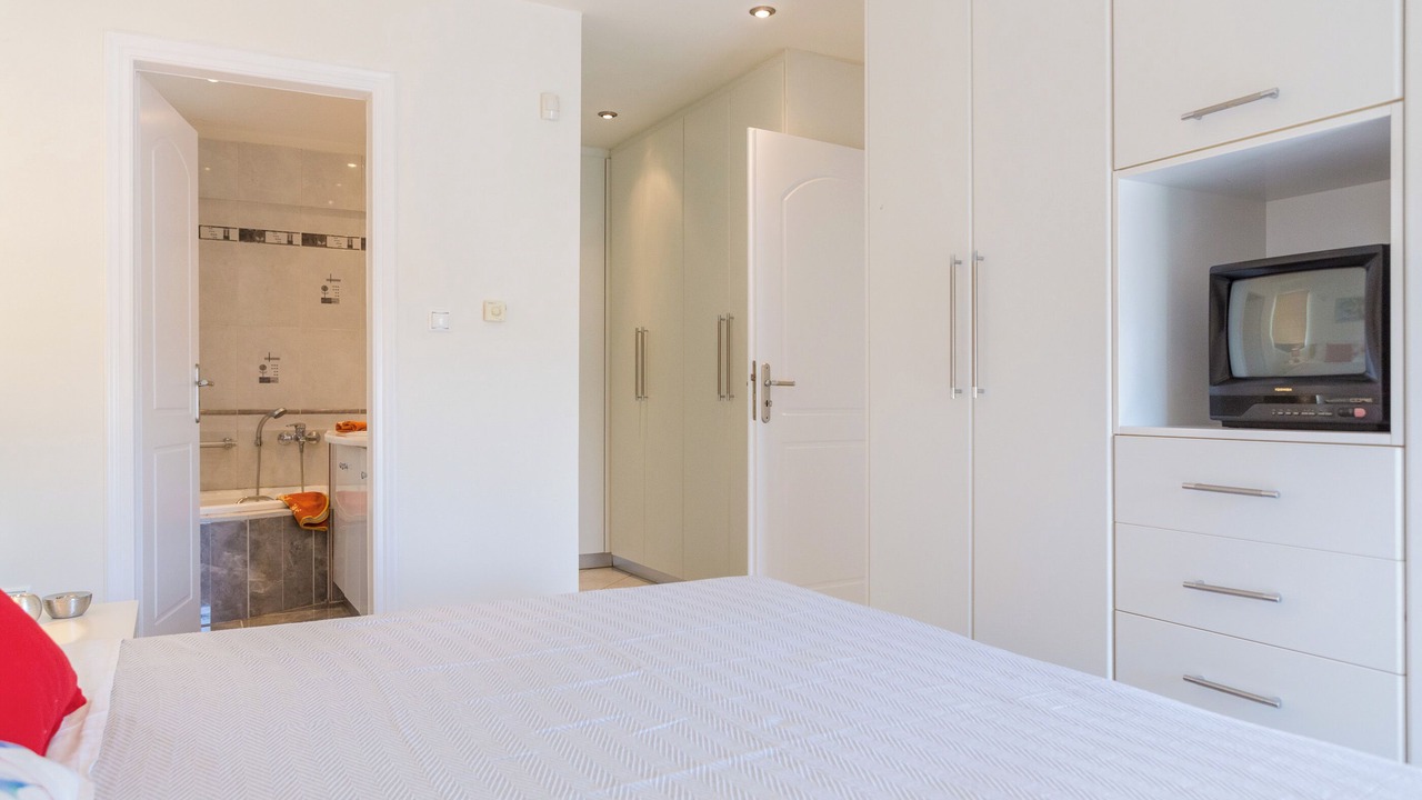 Photo of Bedroom in Marathon