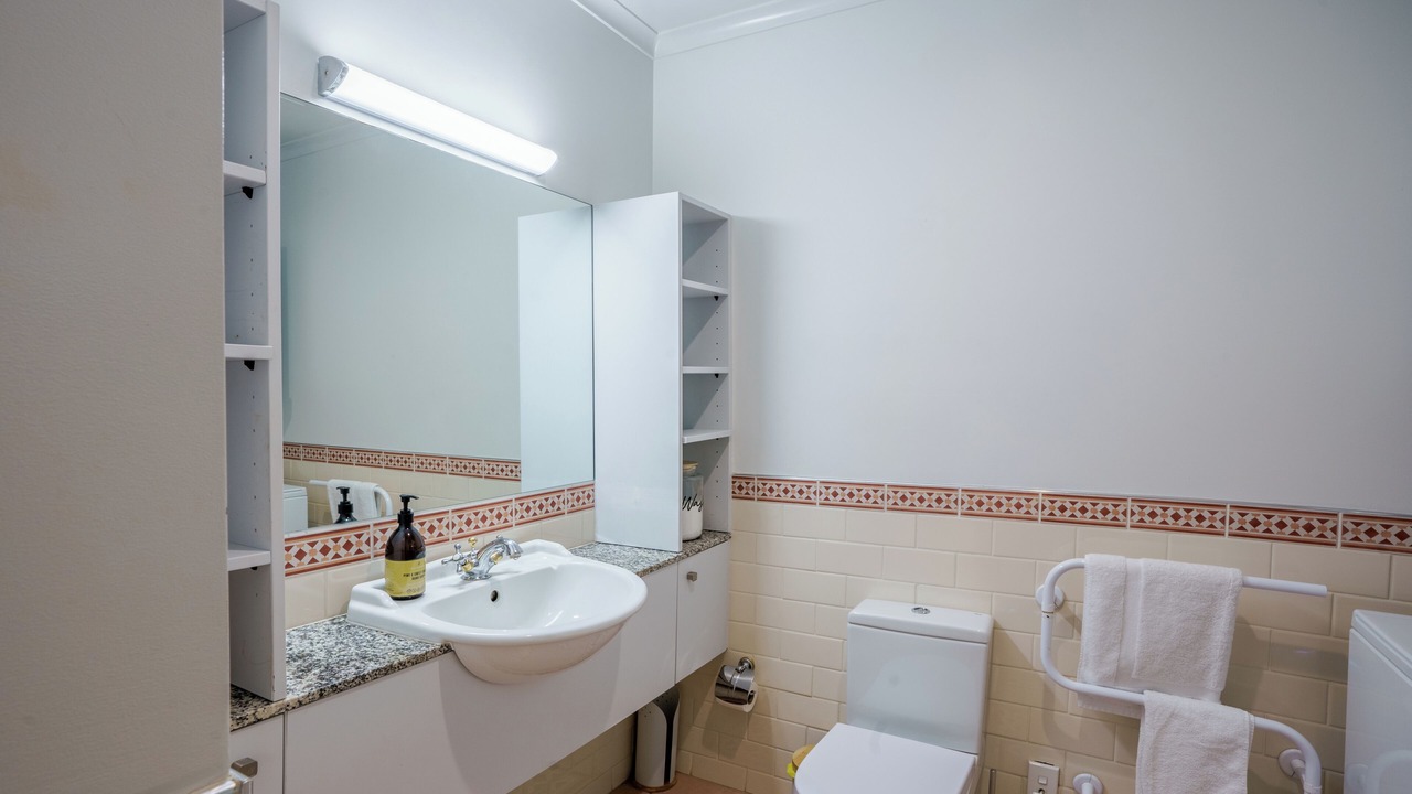 Photo of Bathroom in Auckland Central Business District