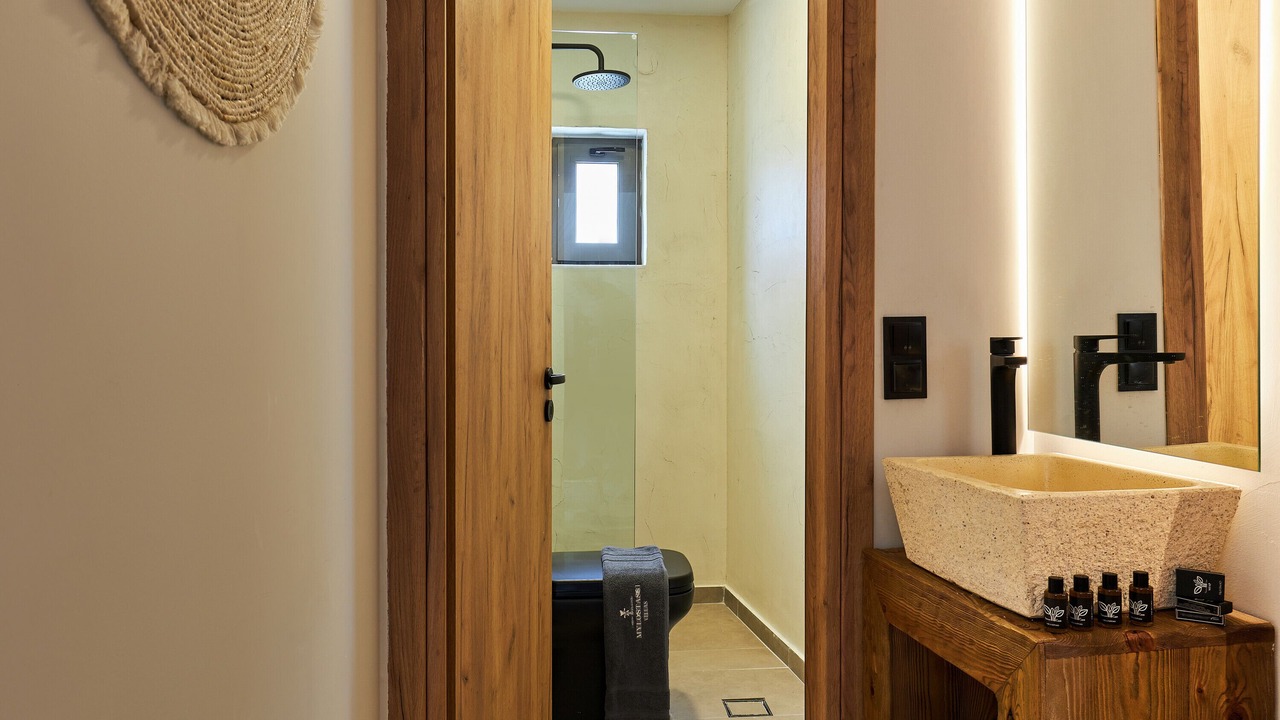 Photo of Bathroom in Plati