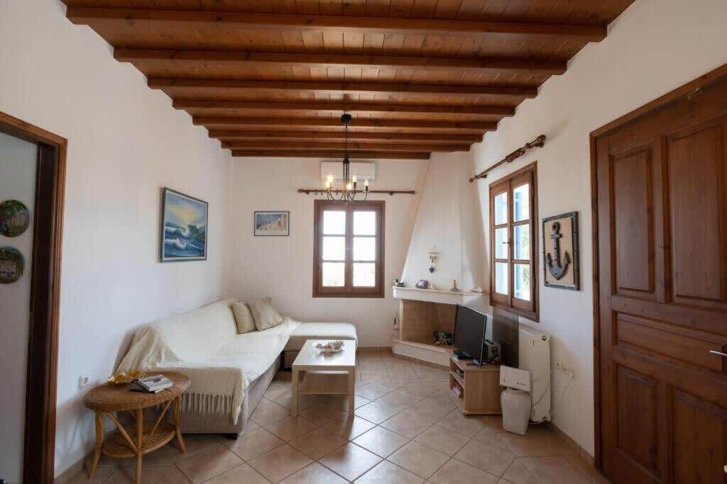 Photo of Livingroom in Platis Gialos