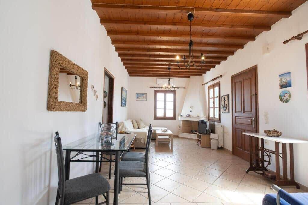 Photo of Livingroom in Platis Gialos