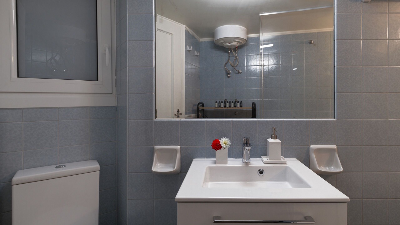 Photo of Bathroom in Kypseli