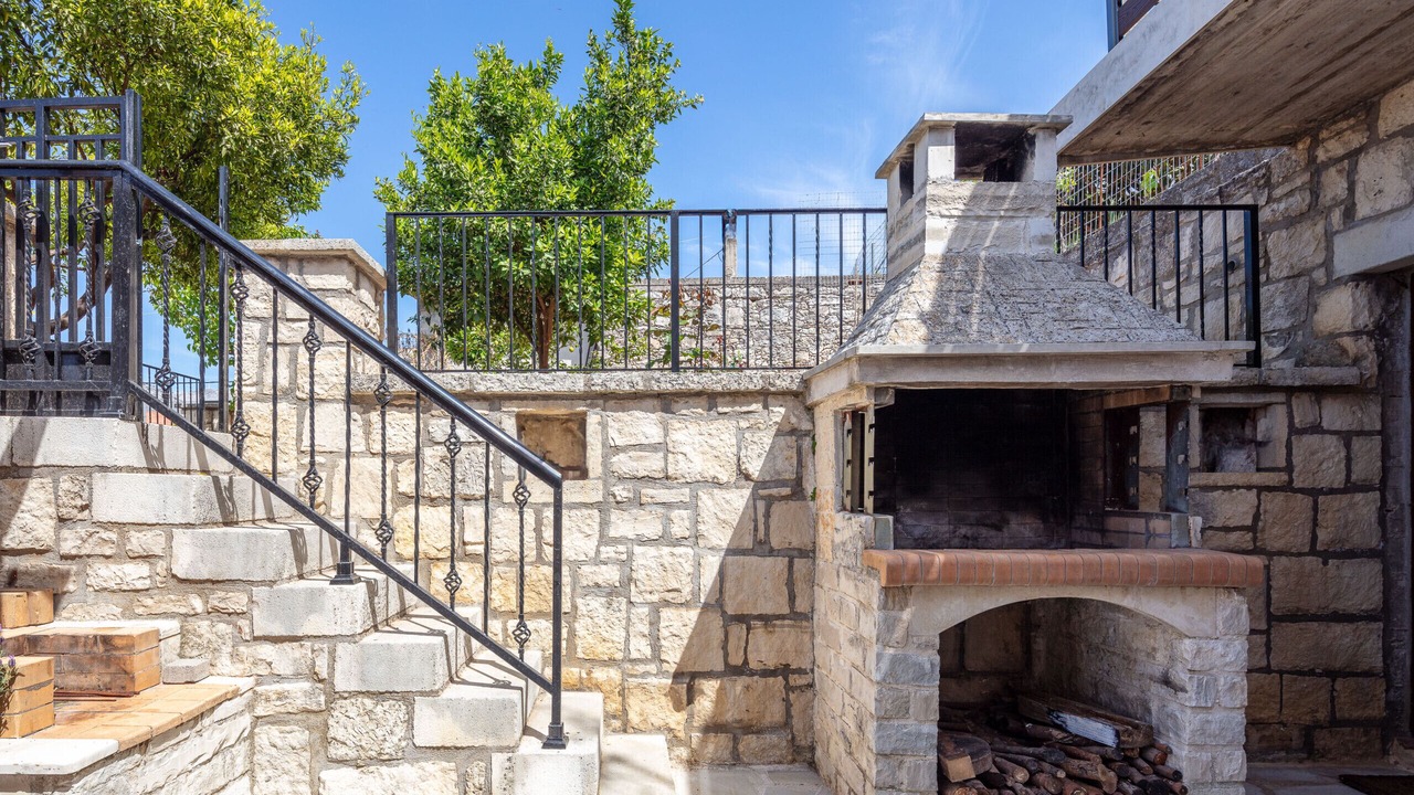 Photo of Outdoor in Mylopotamos