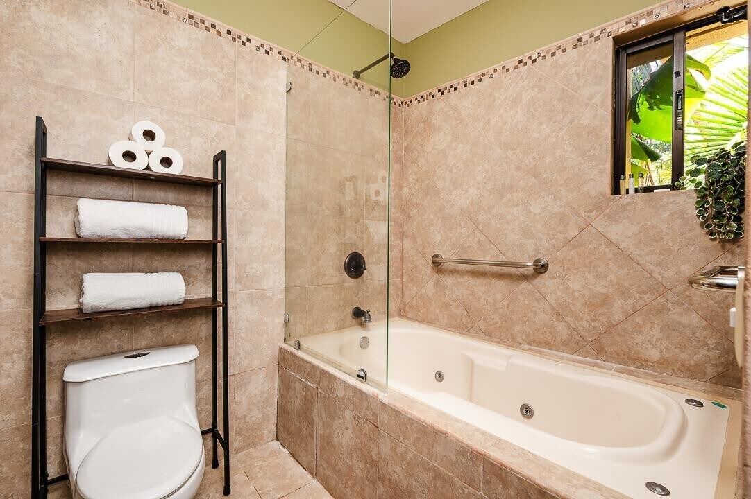 Photo of Bathroom in Pacuare Reserve