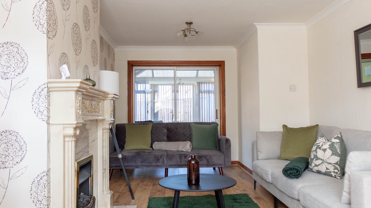 Photo of Livingroom in Grangemouth