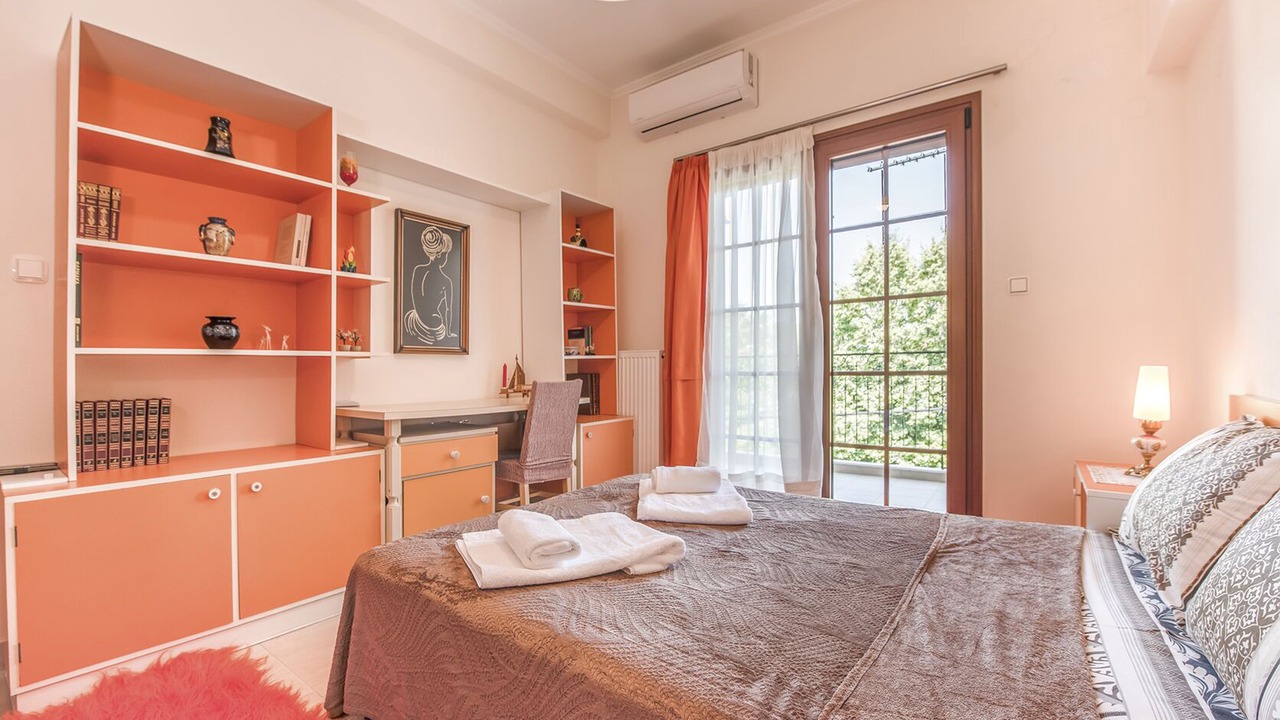 Photo of Bedroom in Anatoli