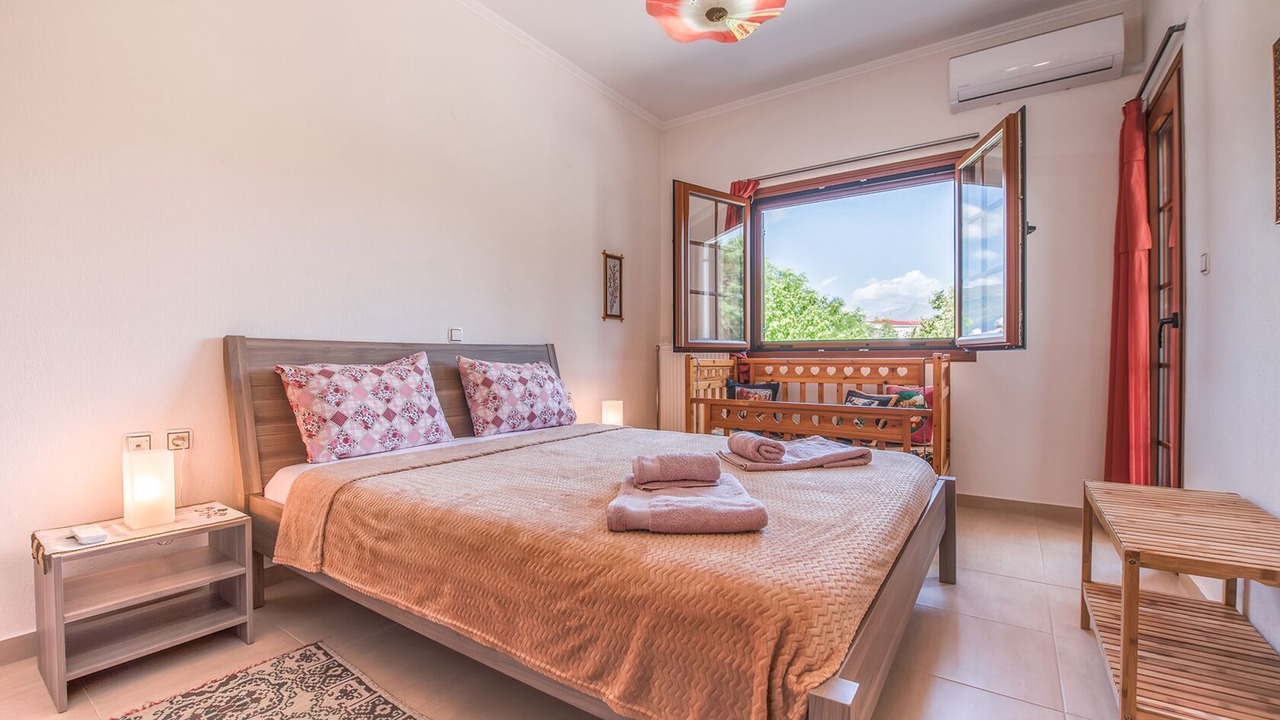 Photo of Bedroom in Anatoli