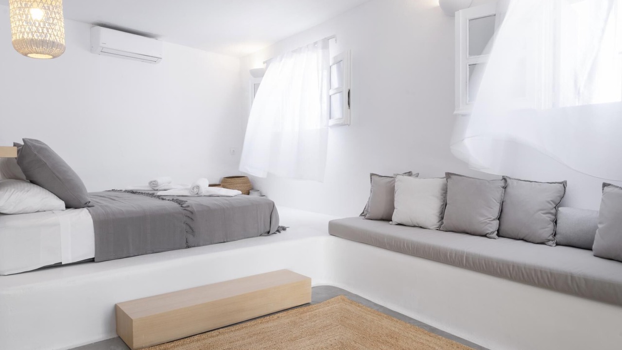 Photo of Bedroom in Platis Gialos