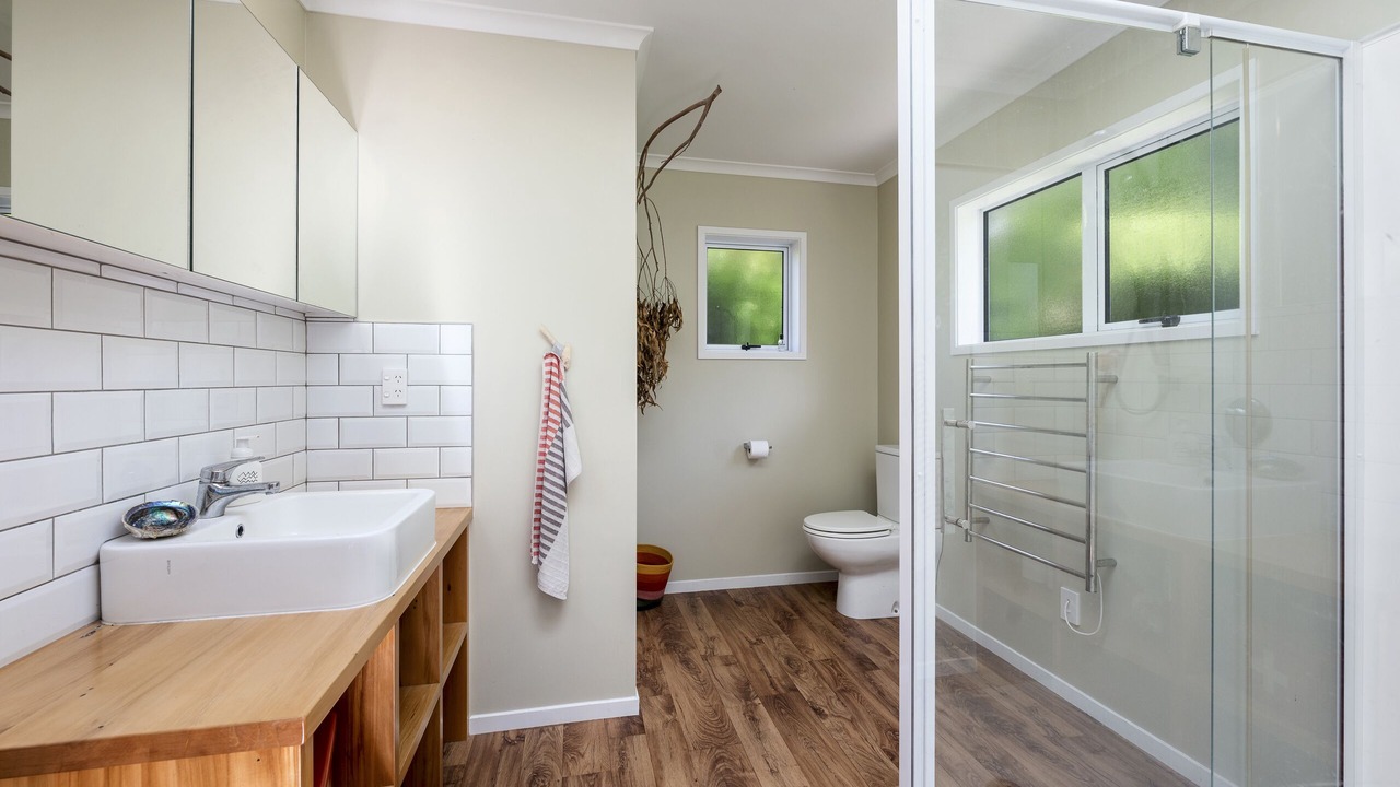 Photo of Bathroom in Okere Falls
