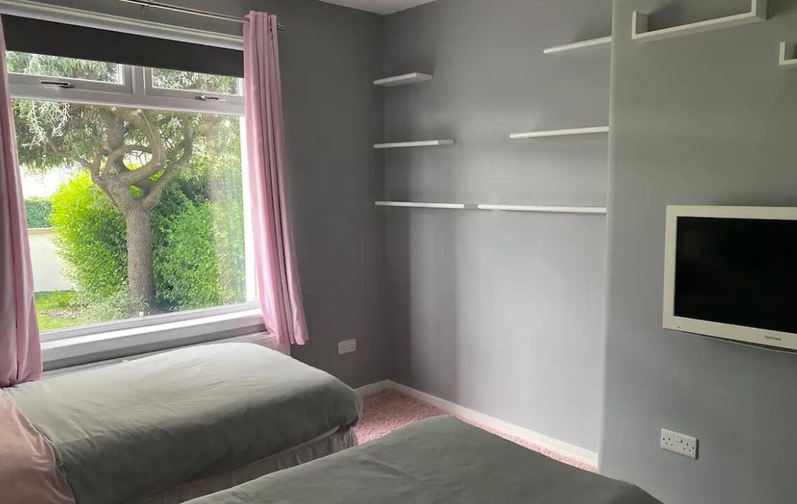 Photo of Bedroom in Duddingston