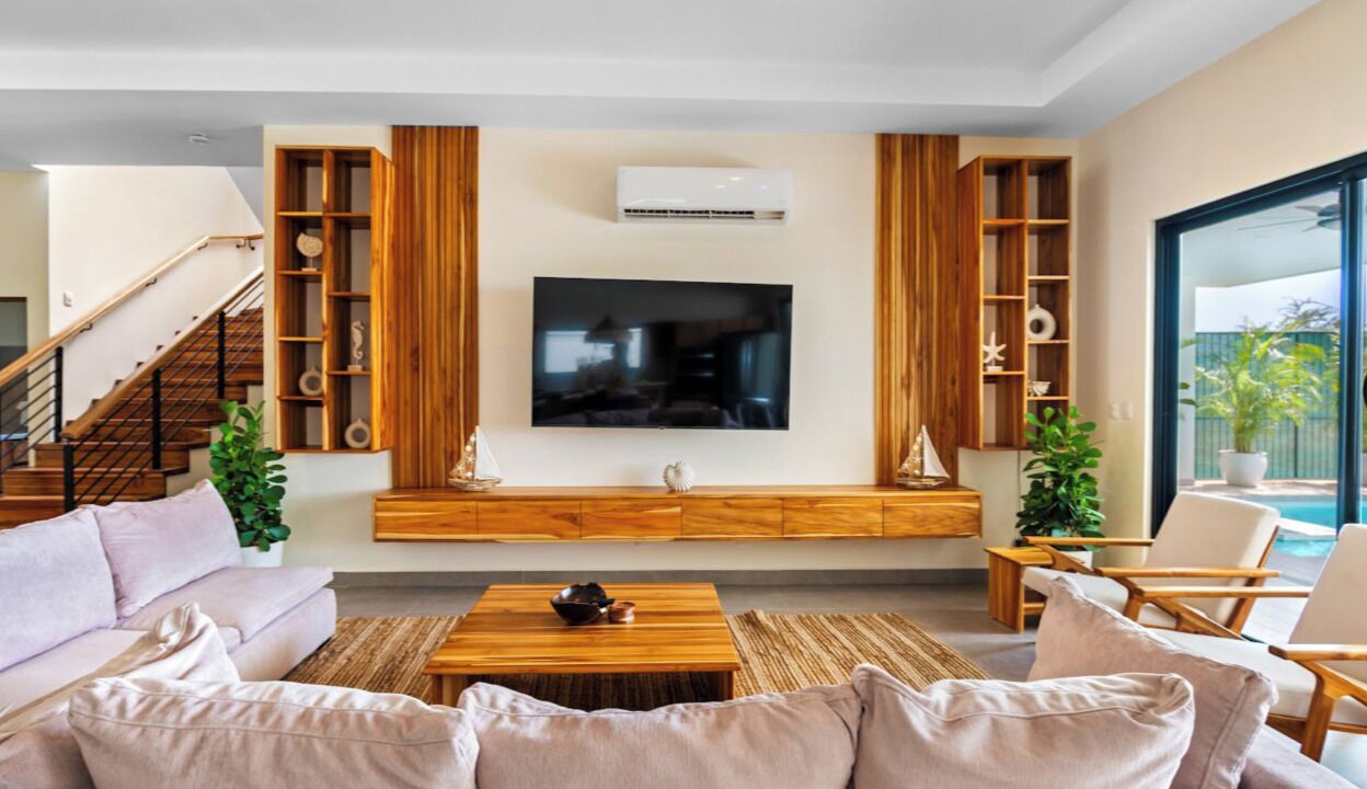 Photo of Livingroom in Potrero