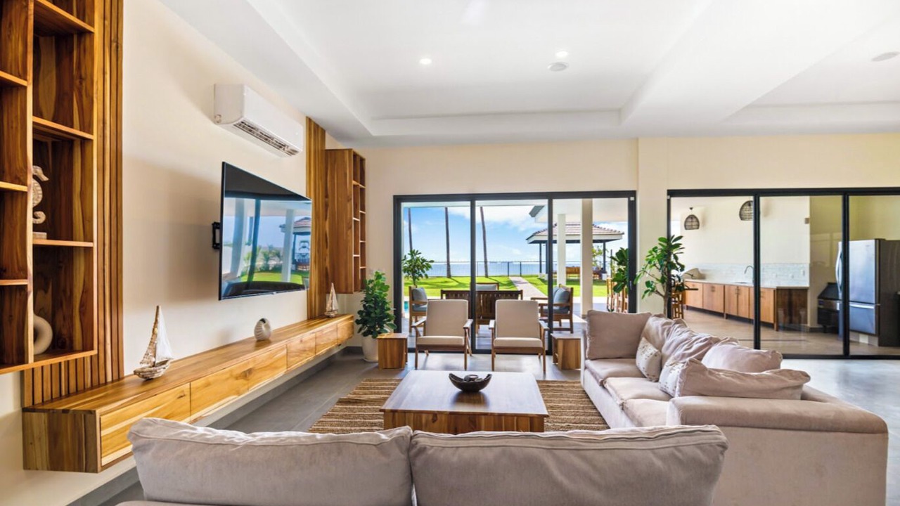 Photo of Livingroom in Potrero