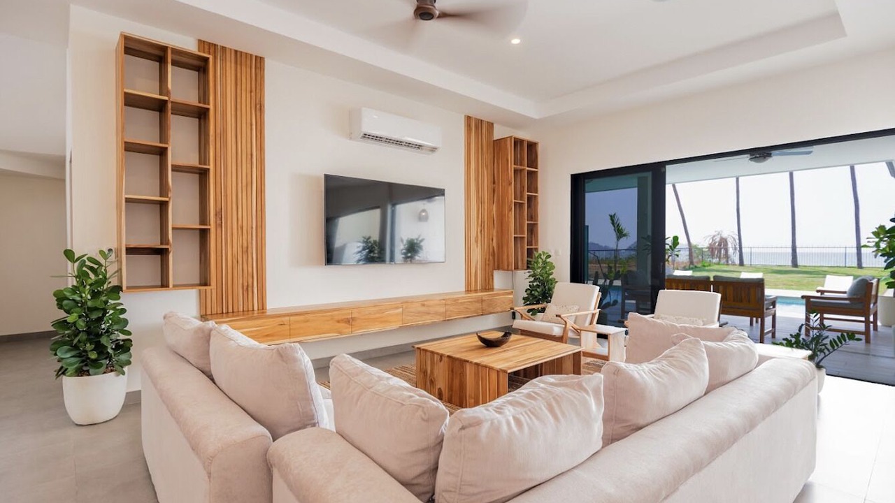 Photo of Livingroom in Potrero