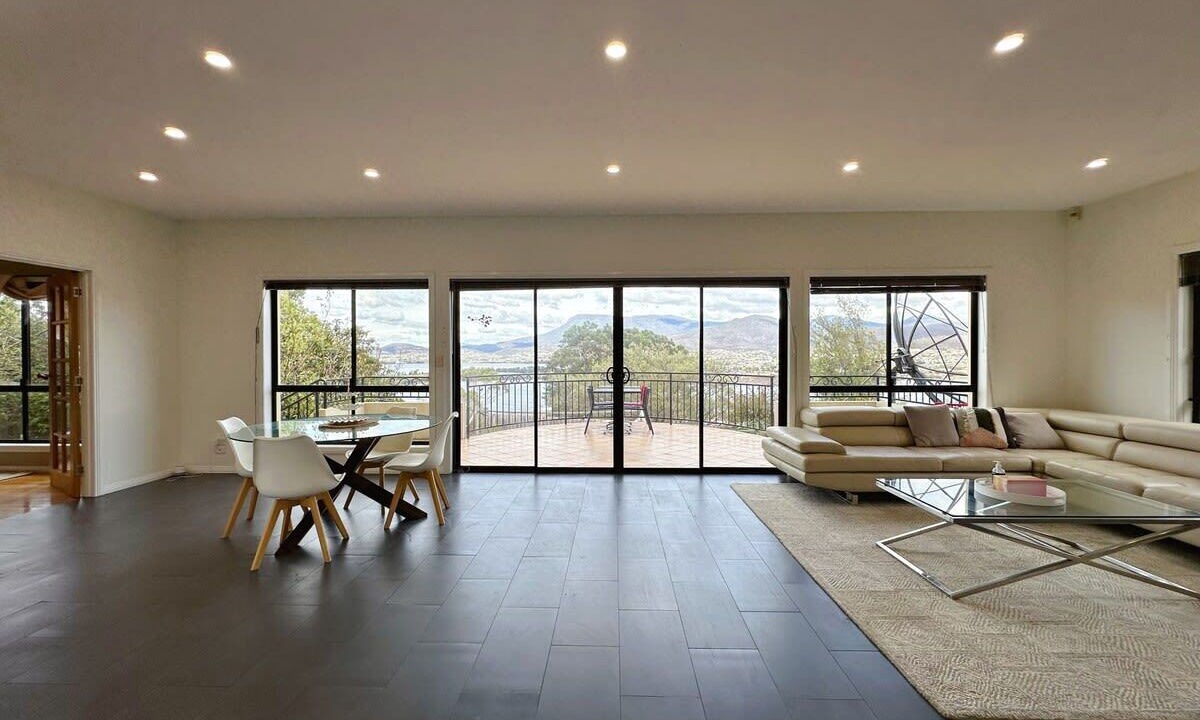 Photo of Livingroom in Old Beach