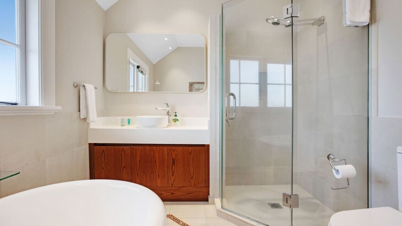 Photo of Bathroom in Greenlane