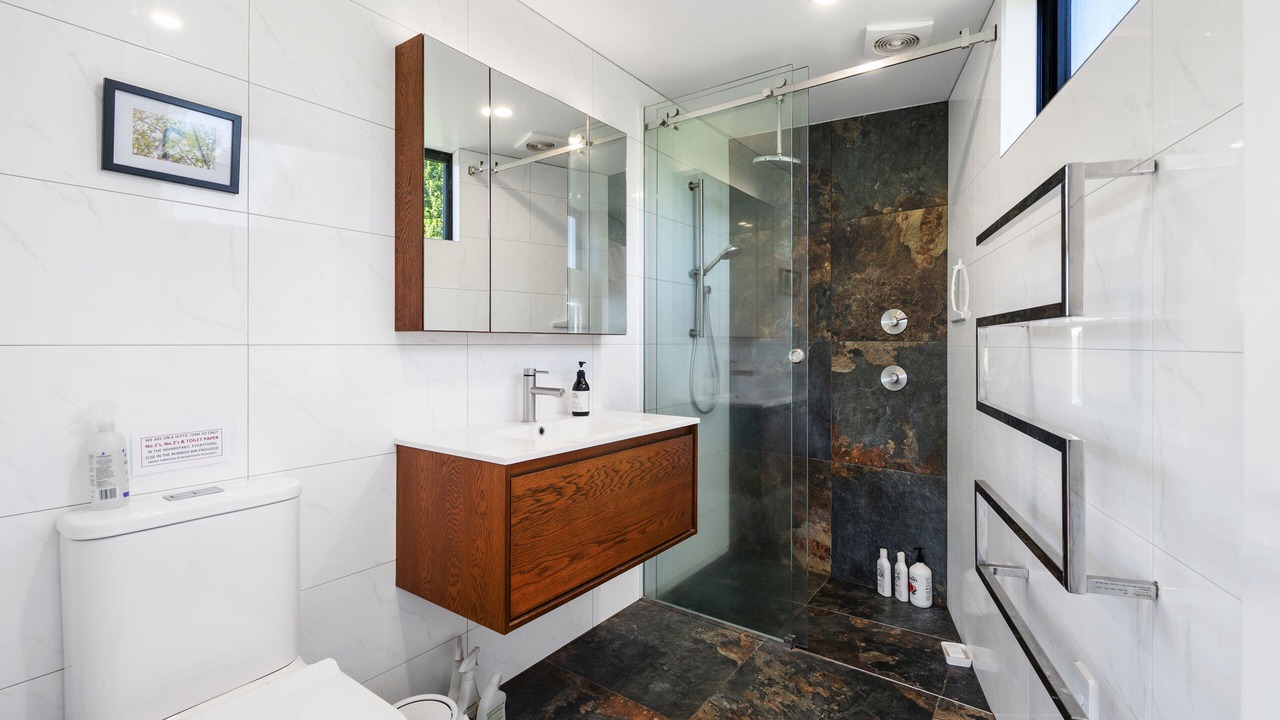 Photo of Bathroom in Tikitere