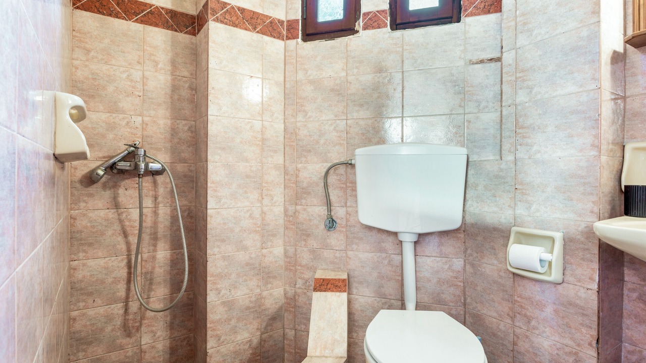 Photo of Bathroom in Limni Keri