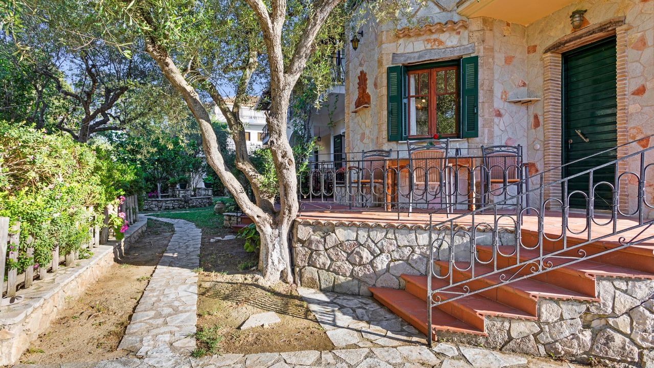 Photo of Outdoor in Limni Keri