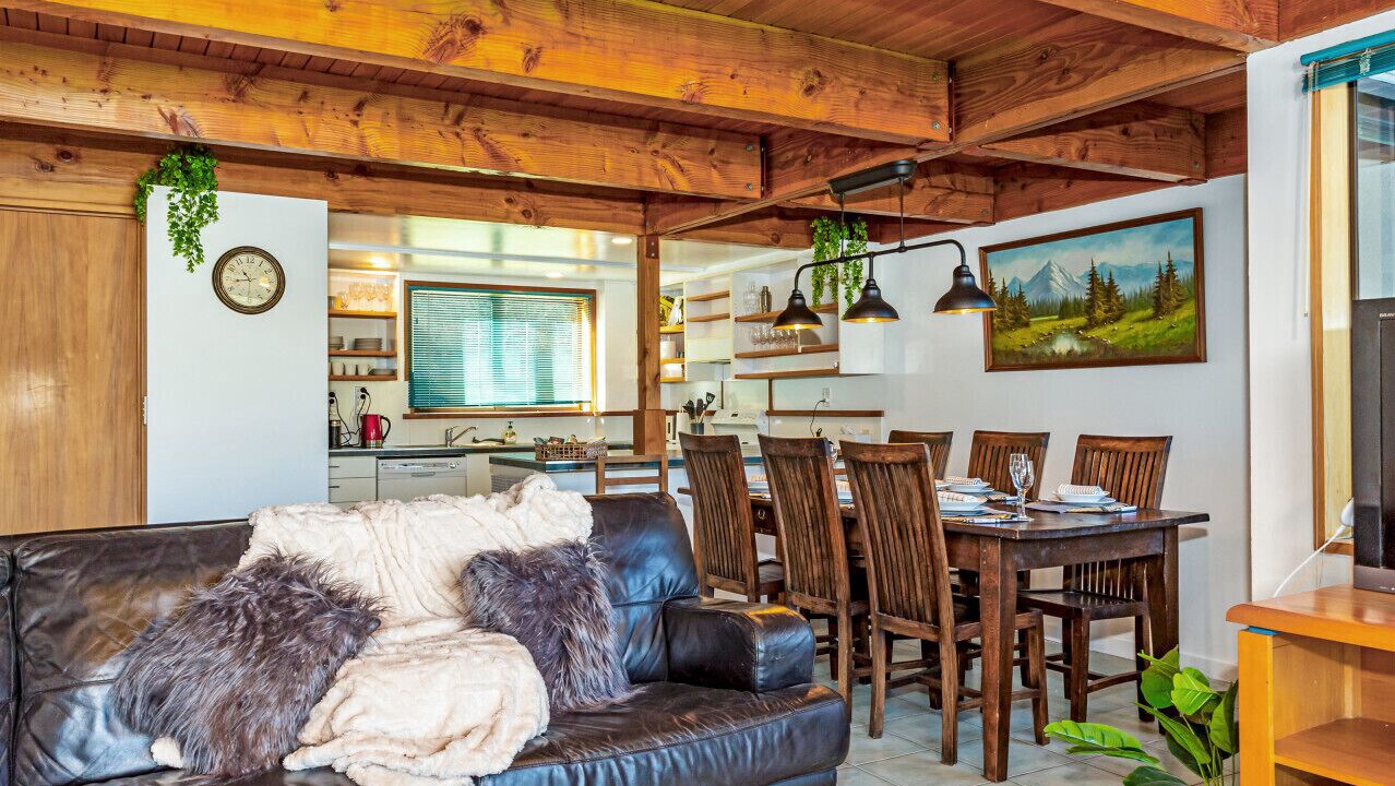 Photo of Livingroom in Windwhistle