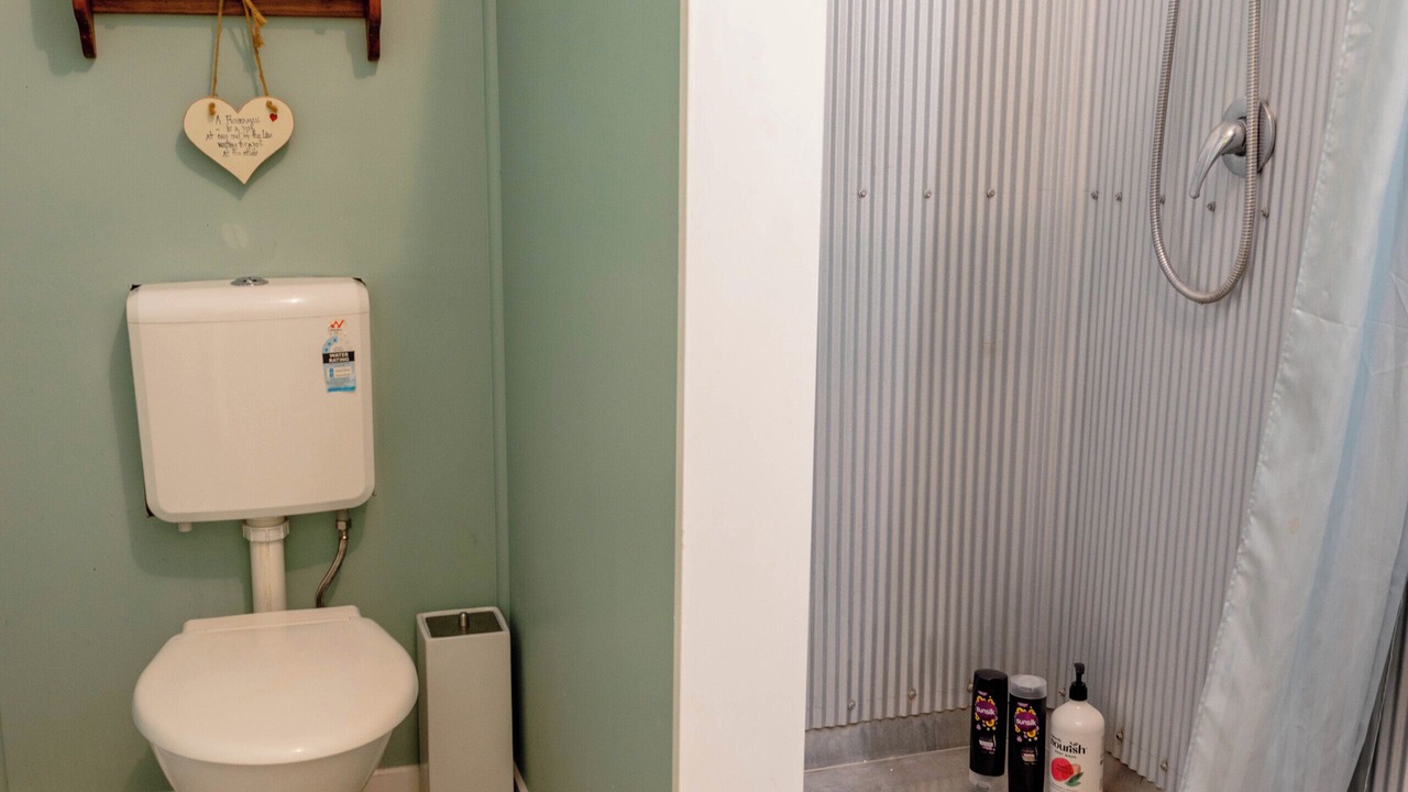 Photo of Bathroom in Pukehina