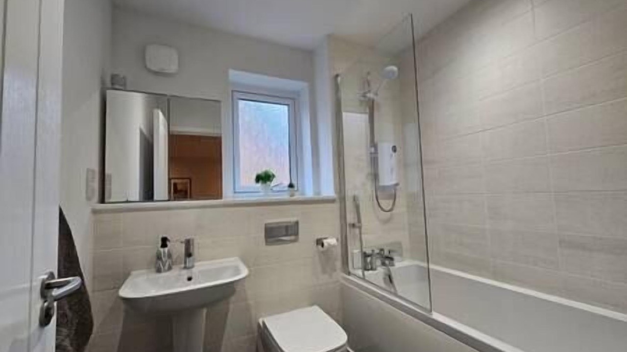 Photo of Bathroom in Danderhall