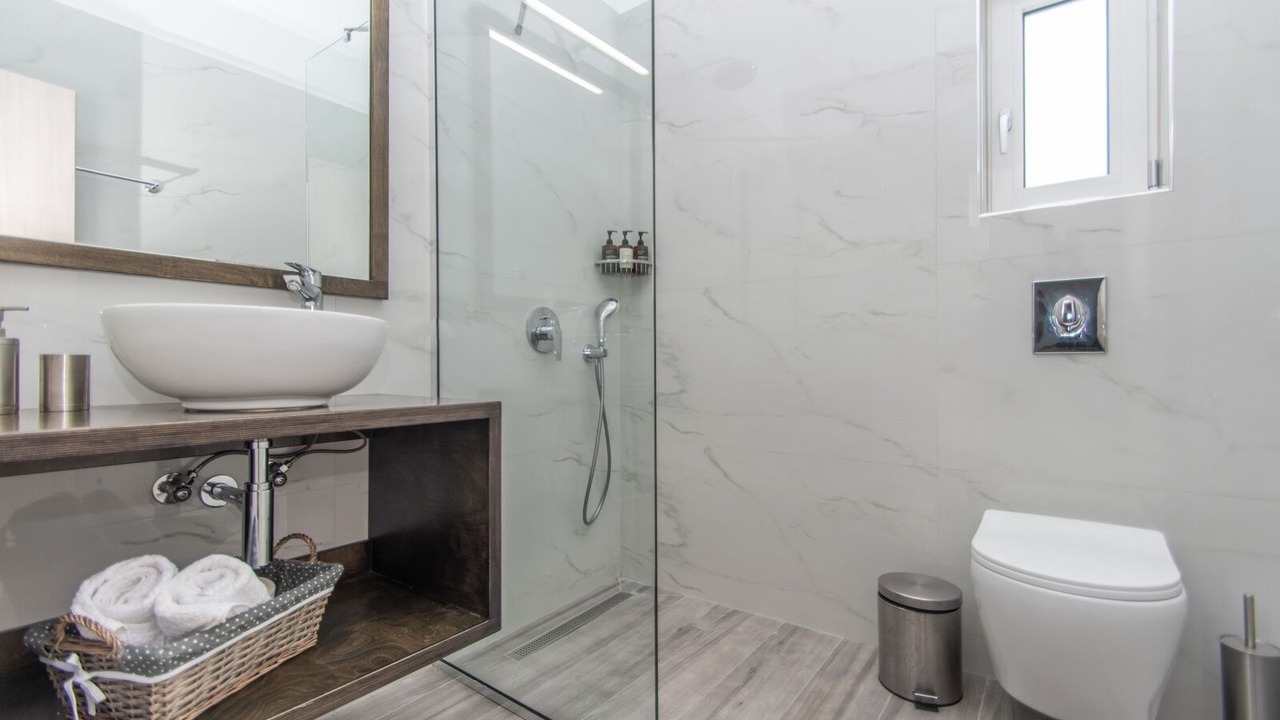 Photo of Bathroom in Alonia