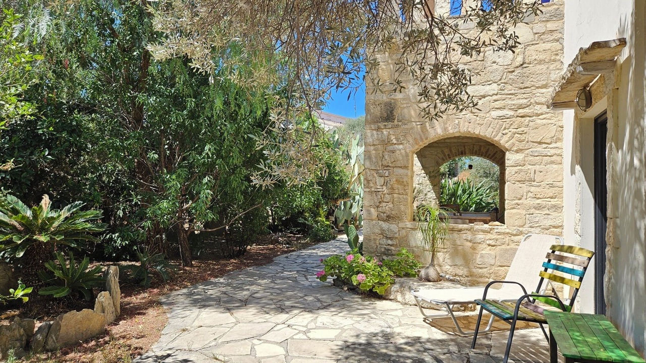 Photo of Patio Balcony in Pitsidia