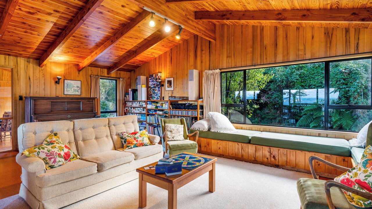 Photo of Livingroom in Pukawa