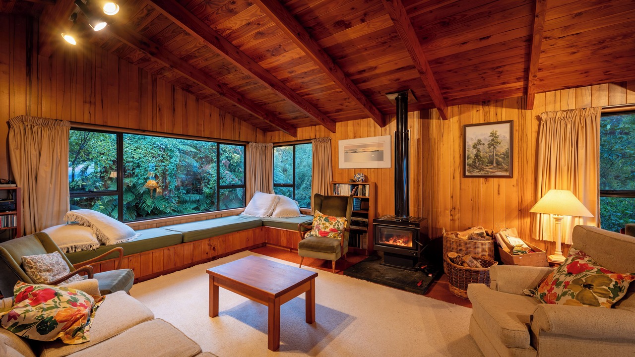 Photo of Livingroom in Pukawa