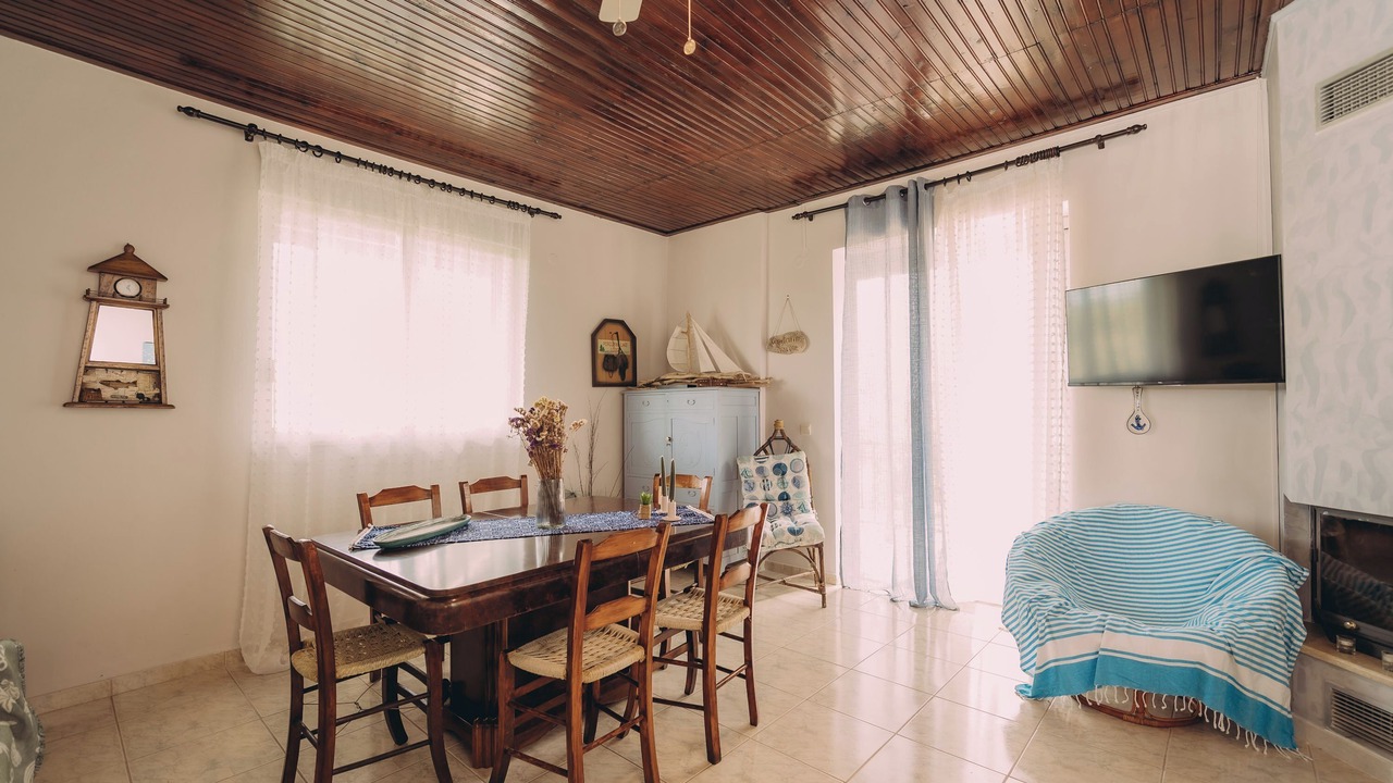 Photo of Bedroom in Katakolo