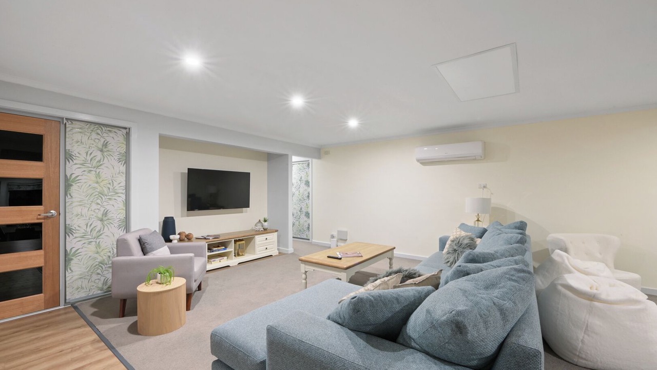 Photo of Livingroom in East Launceston
