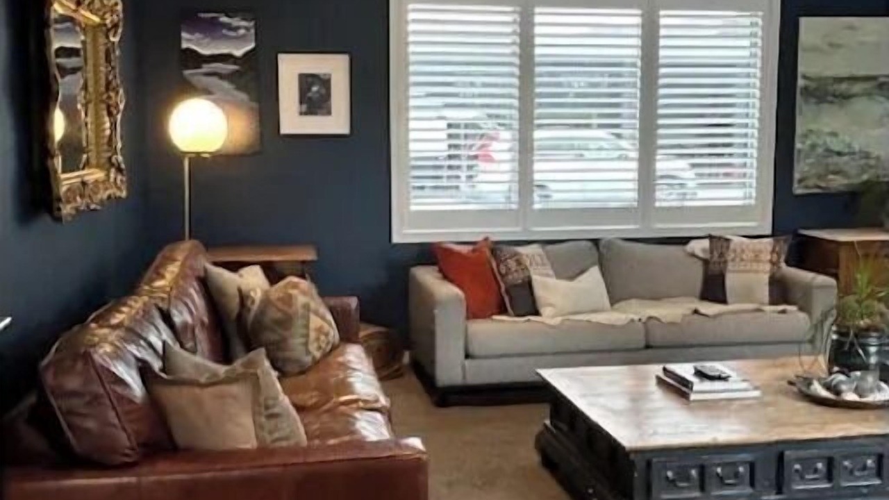 Photo of Livingroom in Albert Town