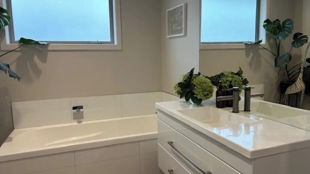 Photo of Bathroom in Albert Town