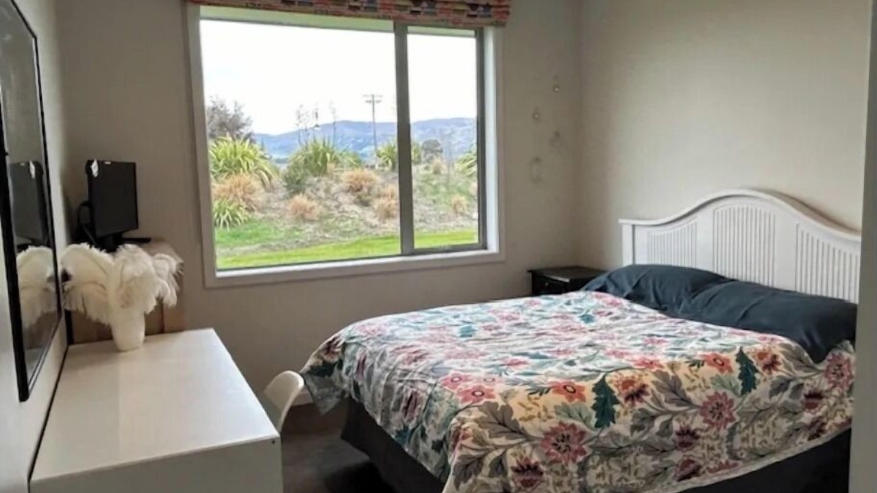 Photo of Bedroom in Albert Town