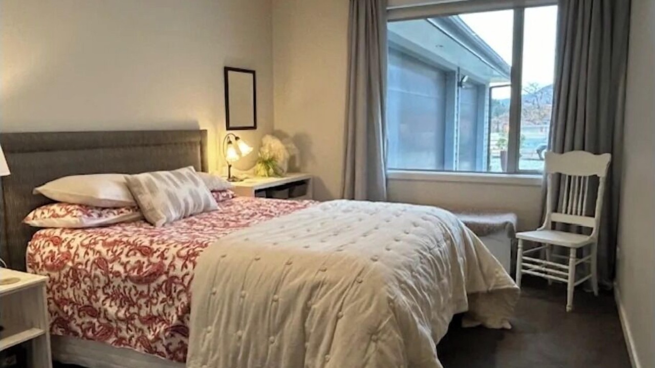 Photo of Bedroom in Albert Town