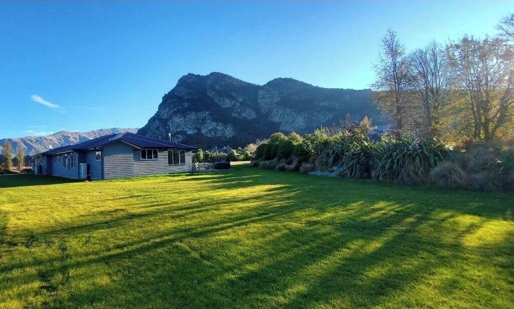 Photo of Outdoor in Albert Town