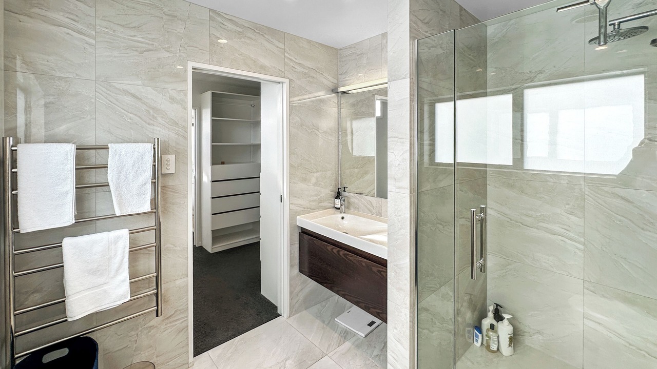 Photo of Bathroom in Murrays Bay